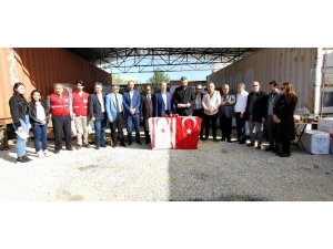 Kktc’den Elazığ’daki Depremzedelere Yardım Sürüyor