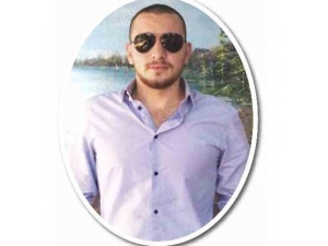 Askere Gideceğini İlanla Duyurdu