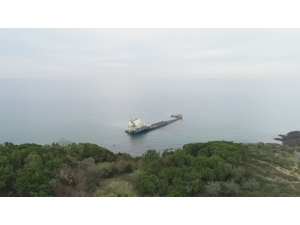 Şile’de Karaya Oturan Geminin Son Hali Havadan Görüntülendi