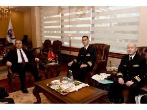 Vali Su, Japonya Heyetini Kabul Etti