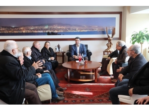 Başkan Gökhan Yüksel Halk Gününde Vatandaşları Dinledi