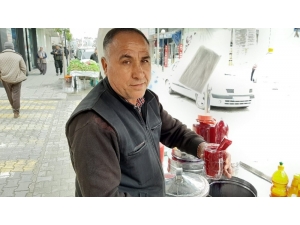 Seyyar Satıcı Cumali’nin İddiası: "Korona Virüsünün İlacı Şalgam Suyu"