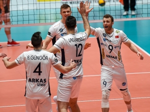 Türk Takımları, Voleybolda Avrupa Kupalarında Sahaya Çıktı