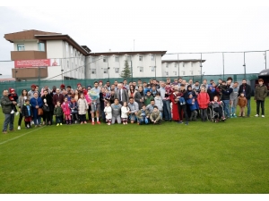 Trabzonspor, Fenerbahçe Maçı Hazırlıklarına Bir Günlük İznin Ardından Başladı