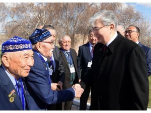 Türk Milletlerinin Büyük Düşünürü Kazak Abay Kunanbayoğlu 175 Yaşında