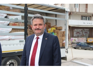 Cumayeri Halkı Elazığ’a Yardım Elini Uzattı