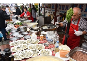 Aliağa’da Vatandaşlar Hamsi Festivalinde Buluştu