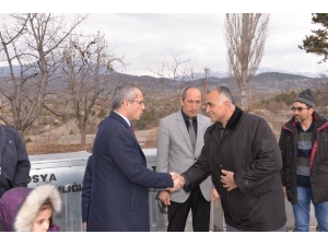 Tosya Kaymakamlığı Çöp Konteynırlarını Teslim Etti