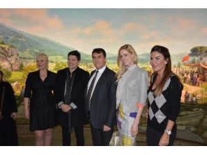 Ünlü Oyuncular 1326 Bursa Fetih Müzesi’ne Hayran Kaldı