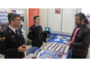 Mutluluğa Kurşun Sıkma, Geleceğini Karartma