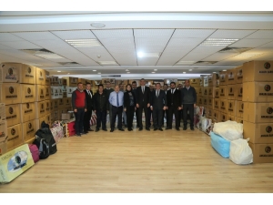 Ankara Barosu’ndan Elazığ Ve Malatya’daki Depremzedelere 3 Kamyon Dolusu Yardım