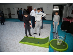Kur’an Kursunda Öğrenciler İçin Kriket Ve Golf Etkinlikleri