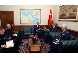 Milli Savunma Bakanı Akar, Nato Avrupa Müttefik Kuvvetler Komutanı Wolters’ı Kabul Etti