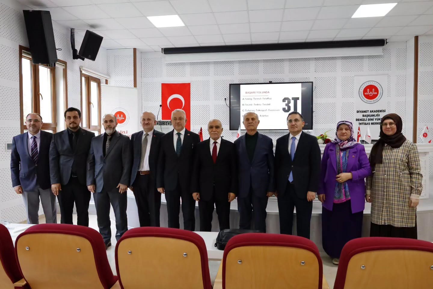 denizli-de-ideal-din-gorevlisi-nasil-olmali-konferansi-duzenlendi