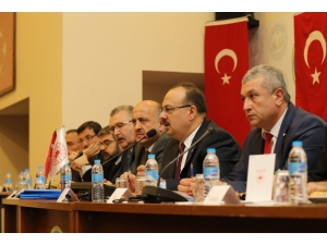 Vali Canbolat Karacabey’de Muhtarlarla Bir Araya Geldi