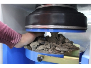 Deprem Bölgesinde, Riskli Binalar Molab İle Tespit Ediliyor