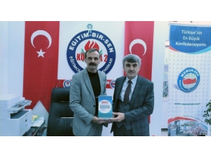 Rektör Uysal’dan, Eğitim-bir-sen Kütahya 2 No’lu Şubesine Ziyaret