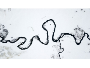 Kar Altındaki Menderesler Görsel Şölen Sunuyor