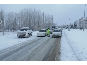Kahramanmaraş-kayseri Karayolu Trafiğe Kapandı