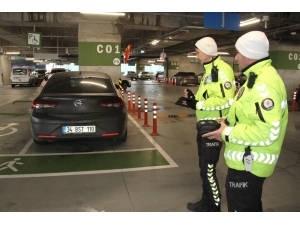 Havalimanı Otoparkında Yanlış Park Cezası: 1 Günde 11 Bin Lira Para Cezası Kesildi