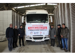 Yardım Malzemeleriyle Elazığ’a Giden Belediye Başkanı, Vatandaşların Acılarına Ortak Oldu