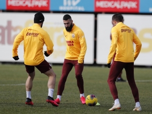 Ahmet Çalık Ve Henry Onyekuru Takımla Çalıştı
