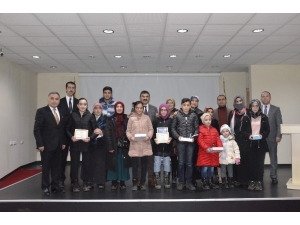 Okul Destek Projesi Kapsamında Başarılı Öğrenciler Ödüllendirildi