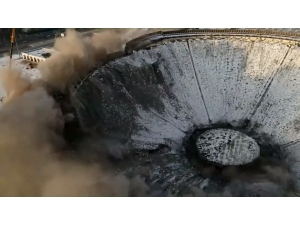 Rusya’da Dev Stadyum Yıkım Sırasında Çöktü