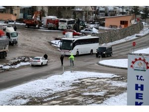 Sivas-malatya Kara Yolu Ulaşıma Kapandı