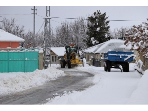 Belediye Ekiplerinin Kar Mesaisi