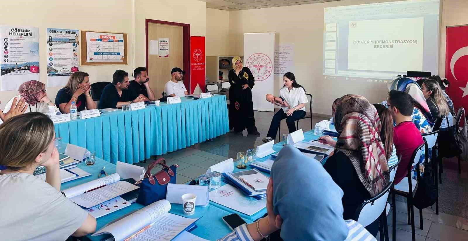 erzincan-da-ilkyardim-egitici-egitimi-basladi