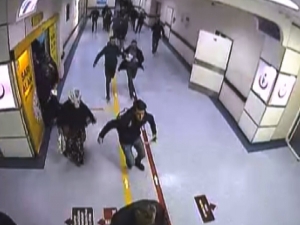 Deprem Anında Hastaların Kaçışları Güvenlik Kameralarına Yansıdı