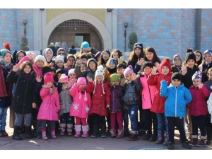 Çocuklar Tatilde Masal Şatosu’nun Tadını Çıkardı