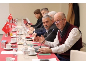 Başkan Yüksel, Kartal’ın Muhtarları İle Bir Araya Geldi