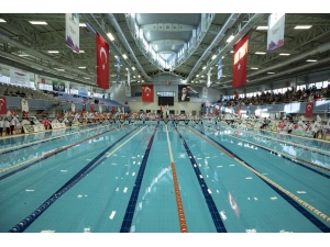 Ata Yüzme Şenliğinde Büyük Heyecan Yaşandı