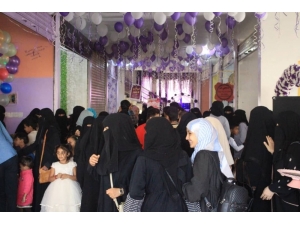 İç Savaşın Sürdüğü Yemen’de Kadınlar Ayakta Durmaya Çalışıyor