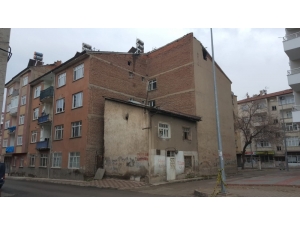 Saü, Elazığ Depremi Araştırma Grubu Hasar Ön Değerlendirmesini Yaptı