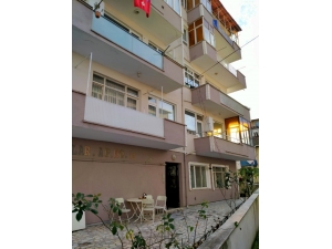 Tabancayla Oynayan Genç Kendini Vurdu