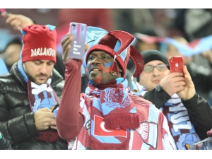 Süper Lig: Trabzonspor: 1 - Fenerbahçe: 1 (Maç Devam Ediyor)