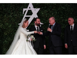 Cumhurbaşkanı Erdoğan, Ayşe Şahin Ve Zafer Topaloğlu’nun Nikah Törenine Katıldı