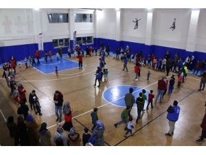 Elazığ’da Depremzede Çocuklara Moral Etkinliği