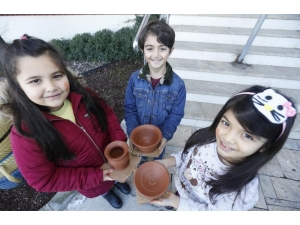 Konaklı Miniklerden Sanat Eseri Çömlekler