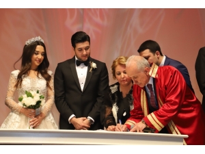 Başkan Gültak, Kızının Nikahını Kıydı