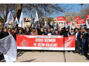 Şanlıurfa’da Eller Kudüs İçin Semaya Açıldı