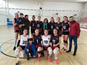 Van Büyükşehir Belediyesi Voleybol Takımı Mardin’den 3 Puanla Döndü