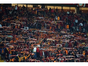 Süper Lig: Galatasaray: 1 - Kayserispor: 0 (Maç Devam Ediyor)