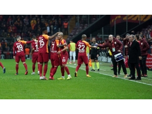 Galatasaray Ligde Seriye Bağladı, Üst Üste 4. Galibiyet