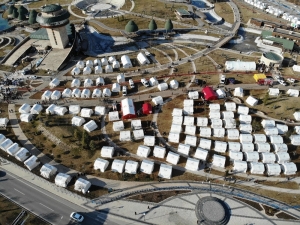 Okulların 10 Şubat’ta Açılacağı Elazığ’da Çadır Kentlerde Yaşam Sürüyor