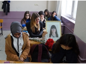 Beyza’nın Arkadaşları Da Gözyaşlarını Tutamadı