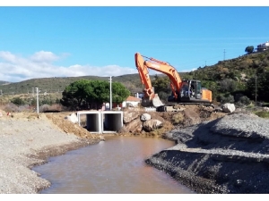 İzsu Yedi Derede Taşkına Karşı Önlem Alıyor